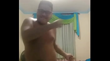 Preview 3 of Wanking Challenge Solo - Gordinho sapeca rebolando a fimose