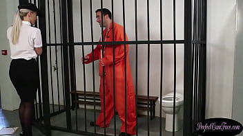 Preview 2 of 200 Porn - British copper sucks off inmates cock
