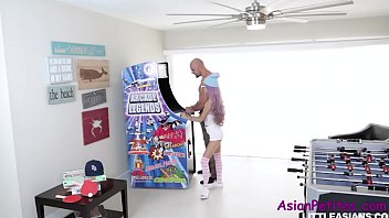 Preview 1 of Hang On Rope - Some ASIAN Gamer Pussy- Vina sky