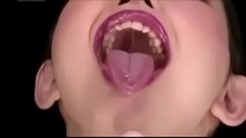 Preview 1 of Thai Teen Porn - 美女のディルド舐め