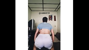 Preview 2 of Sm Enema - Novinho rebolando
