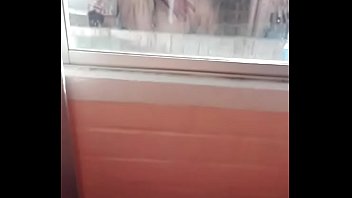 Preview 2 of Girl Being Fingered By Men - Ma&ntilde_anero con mi esposa 123