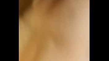 Preview 1 of Baby Mom Cxxx Hard Video - NovinbasxSalvador: fodendo o rabo do ingl&ecirc_s sem capa