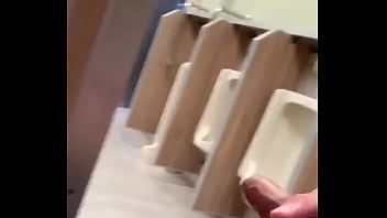 Preview 2 of Samispank Feet - Sục chym trong WC