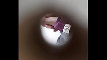 Preview 3 of Curvy Teen Solo Hd - Hombres masturb&aacute_ndose en ba&ntilde_os publico