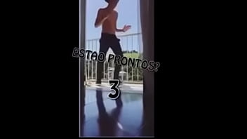Preview 2 of Hotgoo Gay - Mr Shuffle dan&ccedil_ando em cima da piroca gostosa do novinha ruivinha gostosa piranha vagabunda