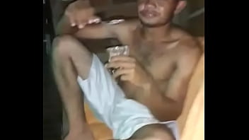 Preview 2 of Eva Lopz - gay branco reclamando do amiguinho que escreveu errado