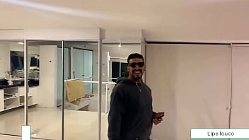 Preview 1 of 14 Aug - lipe louco personal trainner a. de aluna na academia POV ( V&Igrave_DEO COMPLETO E SEM CORTES XVIDEOS RED )