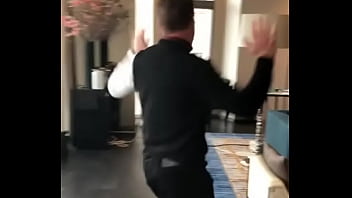 Preview 3 of Curvy Mom Younger Boy - Homem de ferro mostrando o que tem de melhor
