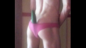 Preview 1 of Father Fuck Him Son - J&#039_adore frotter un gros concombre dans mes petites fesses