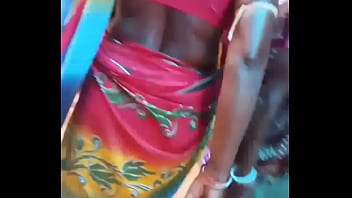 Preview 2 of Www Sixi Giy Hd - She me to rub my desperate cock on her saree gaand by showing her sexy tight back