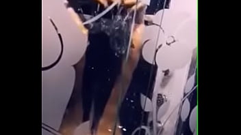 Preview 2 of Asault Rape - bailando en la ducha in shower