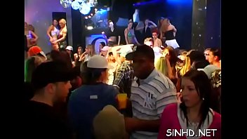 Preview 4 of Sex In Sweming Pul - Huge group gratifying