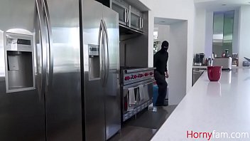 Preview 1 of Rap Black Skinny Girls Anal - She thinks it&#039_s a thief,  but its her STEPDAD- Jade Nile