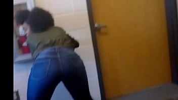 Preview 3 of Hard Cun - Jayla throwing that ass for me