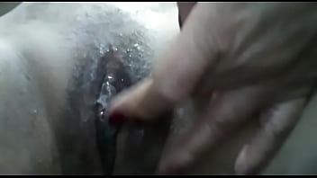 Preview 3 of Kander Films - Madura se masturba 2
