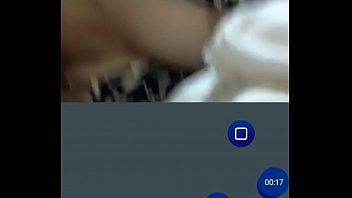Preview 1 of Bff Lesbian Amateur - Hermosa chica haciendo  Twerking
