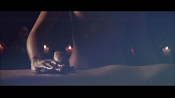 Preview 1 of Sis Dont Cum - Millonaria ninfomana v. por el culo a robot  con dildo gigante anal (ozenanis.com)  parte 4