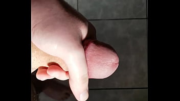 Preview 2 of Wet Patent - Novinho Exibindo seu Pau Perfeito Gozando Muito | Cumshot | POV