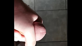 Preview 4 of Wet Patent - Novinho Exibindo seu Pau Perfeito Gozando Muito | Cumshot | POV