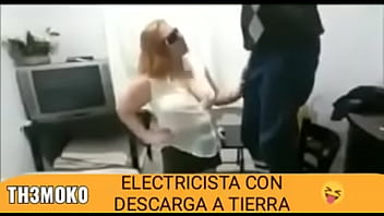 Preview 3 of Xxx Vadio Bp - Gets electrocuted while getting head