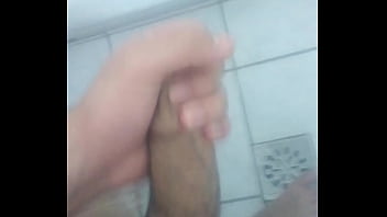 Preview 2 of Handi Porn Zzzsssxxx - Batendo uma