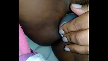 Preview 4 of Virgin 12 Girls - Milf con desodorante de badoo