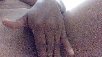 Preview 2 of Hd Sex Kaya - Eu tomando banho e batento uma siririca,  siga no insta @gabisantiiss