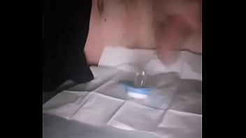 Preview 2 of Mom Adn Dad - Il casse son NNN &agrave_ cause de sa t&eacute_tine