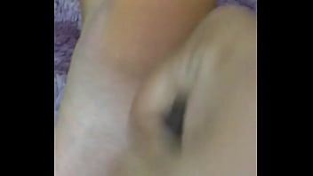 Preview 2 of Sexisi Garl Hd - Cumming on her foot while she s.