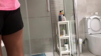 Preview 2 of Indian Girl Rape Mms 3gp - cu&ntilde_ada espiada en la ducha