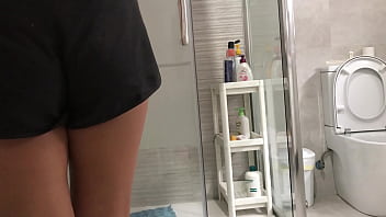Preview 3 of Indian Girl Rape Mms 3gp - cu&ntilde_ada espiada en la ducha