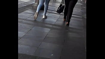 Preview 4 of Spy My Sister Body - Culito en la calle