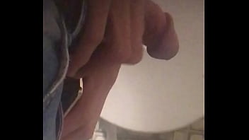 Preview 3 of Chubby Momson - Novinho Roludo mijador