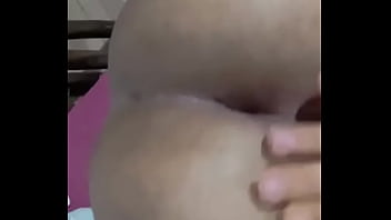 Preview 4 of Kendall Wreckedporn - Abrindo o cuzinho de quatro
