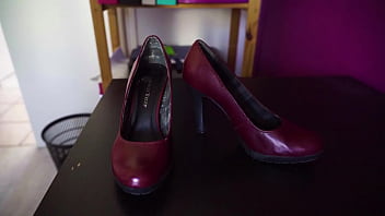 Preview 1 of Mia Malkova Pov Creampie - Cumshot in the heel of my roommate while she is at work / Ejaculation dans les talons de ma coloc pendant qu&#039_elle est au travail.