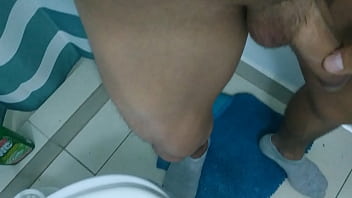 Preview 1 of Helena Tickles - Hombre