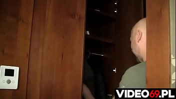 Preview 1 of Tube Porno Bokep88 - Polskie porno - Miałeś odwiedzić kumpla,  a tymczasem dymasz w jego mieszkaniu blondynę :)