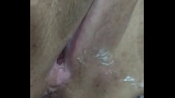 Preview 2 of Best Romince - Esposa safadinha dando sozinha pro maridinho