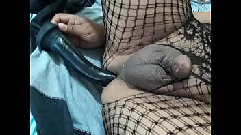 Preview 2 of Xhamsrat - Uy que rico dildo