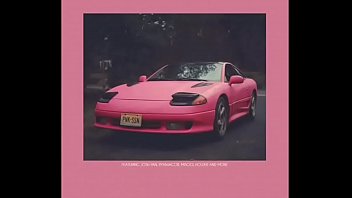 Preview 1 of Karera - PINK GUY-SHE&rsquo_S SO NICE pink guy falando da sua namorada mas ela &eacute_ legal