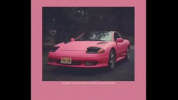 Preview 4 of Karera - PINK GUY-SHE&rsquo_S SO NICE pink guy falando da sua namorada mas ela &eacute_ legal