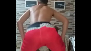 Preview 2 of Hypno Creampie - Franguinho safado dan&ccedil_ando com bundinha de grilo