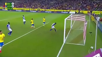 Preview 4 of Vive Latino - Brasil enfia com muita em Honduras