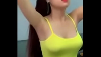 Preview 4 of At The Amezon - g&aacute_i xinh uplive mặc 2 d&acirc_y lộ h&agrave_ng cực hot