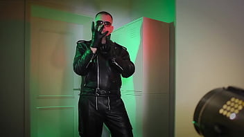 Preview 3 of Milf Pry - Berlin Leather 11