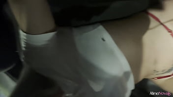Preview 1 of Sex Tomboy - Loira peituda d&aacute_ a bucetinha pra motoboy e mama seu namorado enquanto grava tudo - Aline Novak