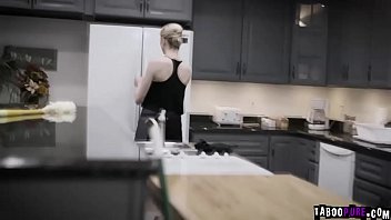 Preview 1 of Fim Sex Chi Dau Toc Ngan Cute - Teen housemaid Anny Aurora was fucked by her employers horny stepson.