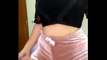 Preview 1 of 38dd Mommys - Novinha funk