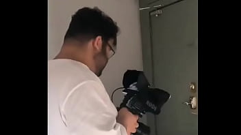 Preview 2 of Jana Haj - Cu&aacute_ndo te da hambre en el trabajo